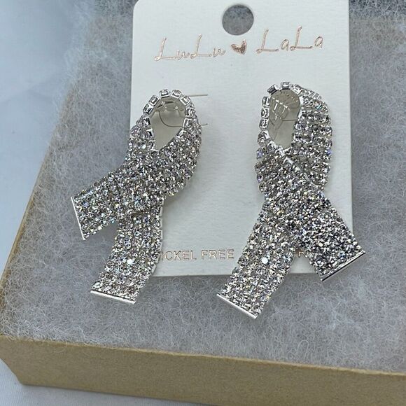 NWT pave CZ ribbon post style earrings by LuLuLaLa - Picture 3 of 8